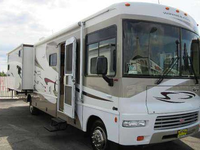 2007 Winnebago Sightseer Photo