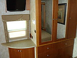 2009 Winnebago Sightseer Photo #24