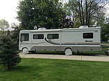 2004 Winnebago Sightseer Photo #1