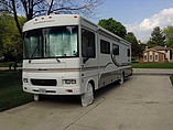 2004 Winnebago Sightseer Photo #4