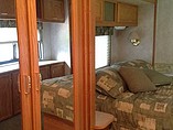 2004 Winnebago Sightseer Photo #8