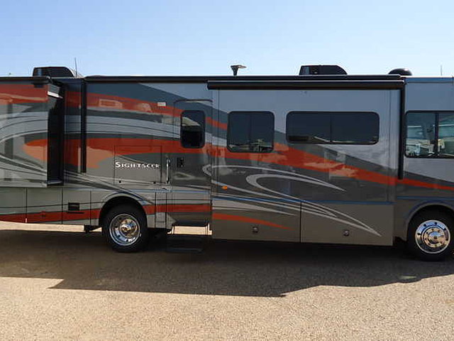 2015 Winnebago Sightseer Photo