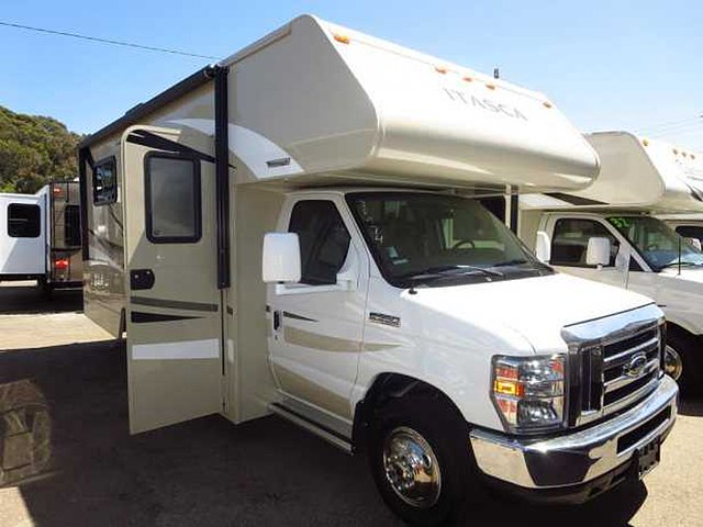 2016 Winnebago Winnebago Photo