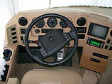 2006 Winnebago Tour Photo #3