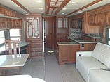 2015 Winnebago Tour Photo #18