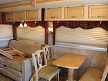 2006 Winnebago Tour Photo #10