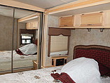2006 Winnebago Tour Photo #18