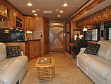 2010 Winnebago Tour Photo #3