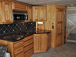 2010 Winnebago Tour Photo #7
