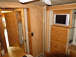 2006 Winnebago Tour Photo #45