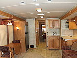 2006 Winnebago Tour Photo #2