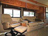 2008 Winnebago Tour Photo #18
