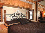 2008 Winnebago Tour Photo #23