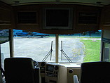 2006 Winnebago Tour Photo #8