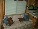 2006 Winnebago Tour Photo #9
