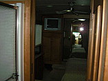 2006 Winnebago Tour Photo #11