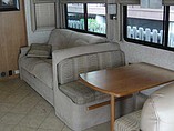 2009 Winnebago Tour Photo #7