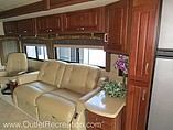 2008 Winnebago Tour Photo #15