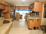 2008 Winnebago Tour Photo #4