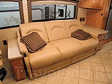 2008 Winnebago Tour Photo #9