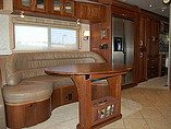 2009 Winnebago Tour Photo #10