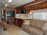 2009 Winnebago Tour Photo #12