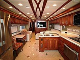 2013 Winnebago Tour Photo #1