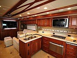 2013 Winnebago Tour Photo #24