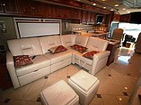 2013 Winnebago Tour Photo #27