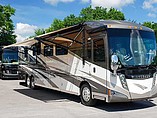 2013 Winnebago Tour Photo #56