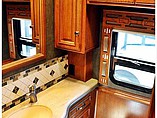 2015 Winnebago Tour Photo #29
