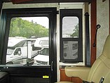 2012 Winnebago Tour Photo #25