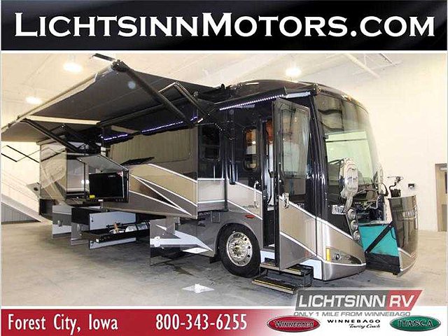 2015 Winnebago Tour Photo
