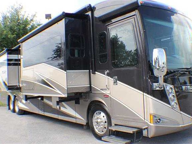 2015 Winnebago Tour Photo