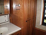 2015 Winnebago Tour Photo #15