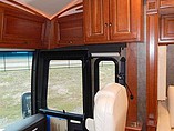 2015 Winnebago Tour Photo #8