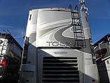 2015 Winnebago Tour Photo #6