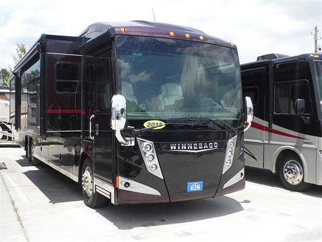 2015 Winnebago Tour Photo