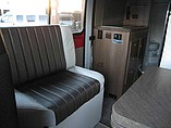 2015 Winnebago Tour Photo #16