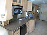 2008 Winnebago Tour Photo #2