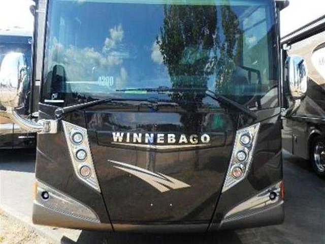 2015 Winnebago Tour Photo