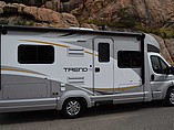 2015 Winnebago Trend Photo #40