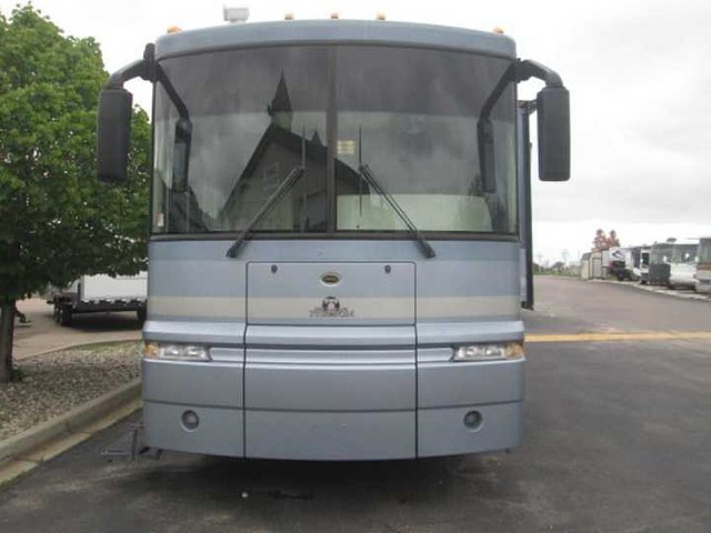 2003 Winnebago Winnebago Photo