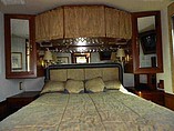 2001 Winnebago Ultimate Advantage Photo #9