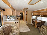 2003 Winnebago Ultimate Advantage Photo #2
