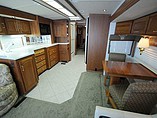 2004 Winnebago Ultimate Advantage Photo #4