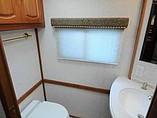 2004 Winnebago Ultimate Advantage Photo #7
