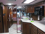 2002 Winnebago Ultimate Freedom Photo #12