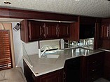 2003 Winnebago Ultimate Freedom Photo #13