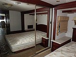 2003 Winnebago Ultimate Freedom Photo #28
